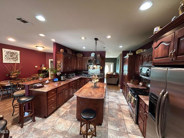 447 Russell Avenue, Long Beach, MS 39560