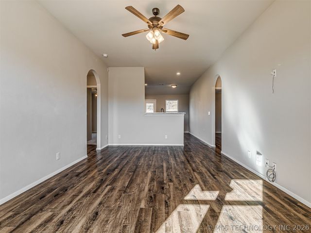 14852 S 274th East Avenue, Coweta, OK 74429