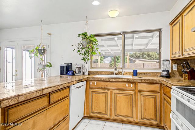 10049 N 47TH Avenue, Glendale, AZ 85302