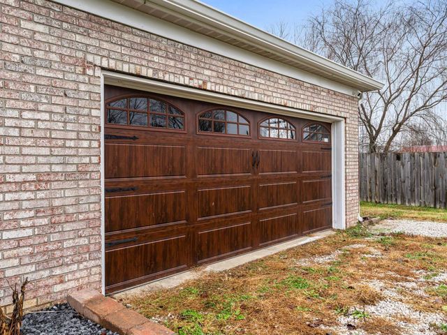 1477 Yockey Road, Mitchell, IN 47446