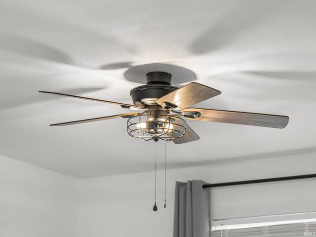 1477 Yockey Road, Mitchell, IN 47446