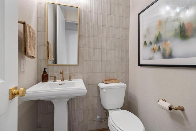 22250 Junction Peak Drive, Porter, TX 77365