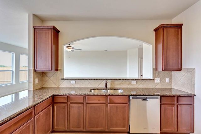 1673 Breanna LN, Kyle, TX 78640