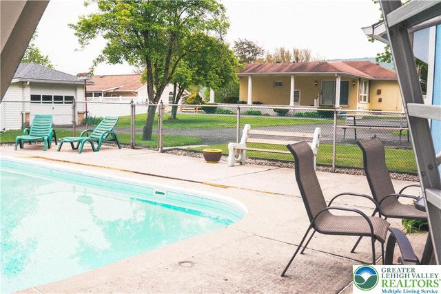 13 Craig Road, East Penn Twp, PA 18235
