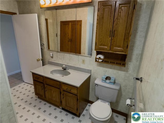 13 Craig Road, East Penn Twp, PA 18235