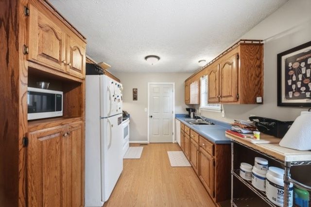 3043 Easy Goer Ln, Greenbrier, TN 37073