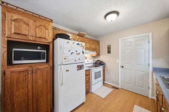 3043 Easy Goer Ln, Greenbrier, TN 37073