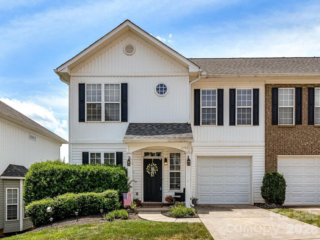 2398 Woodridge Drive, Fort Mill, SC 29715
