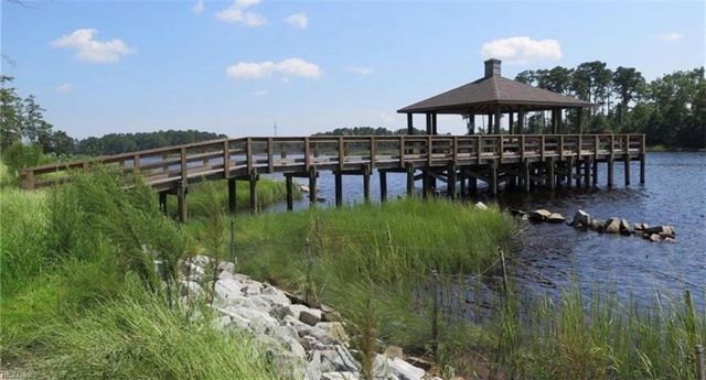 312 Wildlife TRCE, Chesapeake, VA 23320