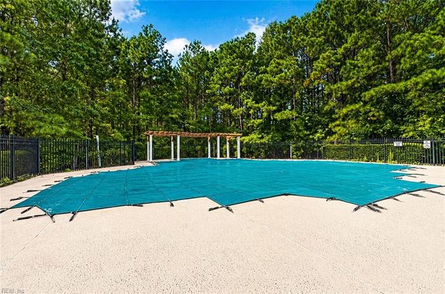 312 Wildlife TRCE, Chesapeake, VA 23320