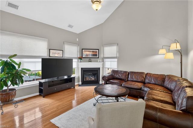 312 Wildlife TRCE, Chesapeake, VA 23320