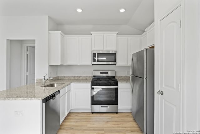 14906 Telfaire Meadow, Von Ormy, TX 78073