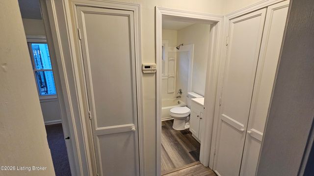 929 Beecher St, Louisville, KY 40215