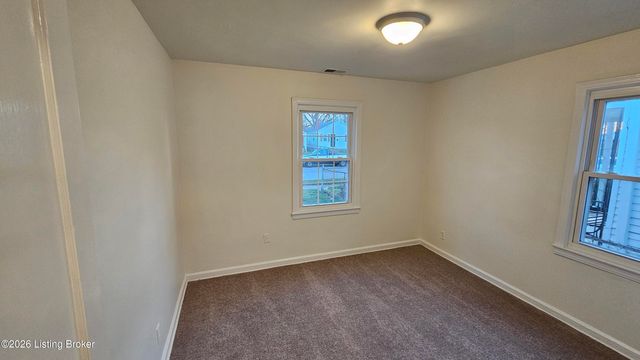 929 Beecher St, Louisville, KY 40215