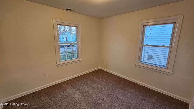 929 Beecher St, Louisville, KY 40215