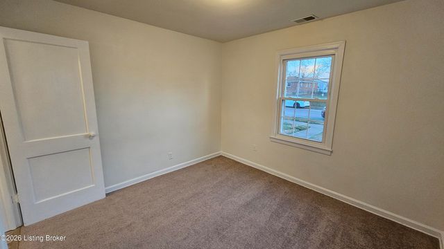 929 Beecher St, Louisville, KY 40215