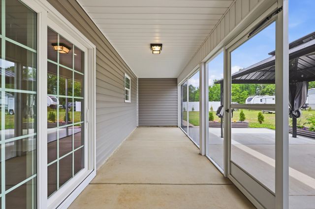 7716 Hunting Swamp Rd., Conway, SC 29527