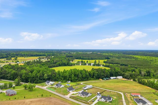 7716 Hunting Swamp Rd., Conway, SC 29527