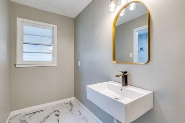 1114 W Casado St, Wichita, KS 67217