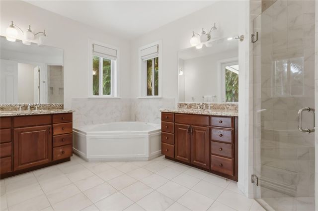 12200 NW 21st Ct, Plantation, FL 33323