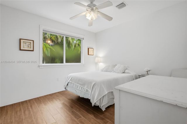 12200 NW 21st Ct, Plantation, FL 33323