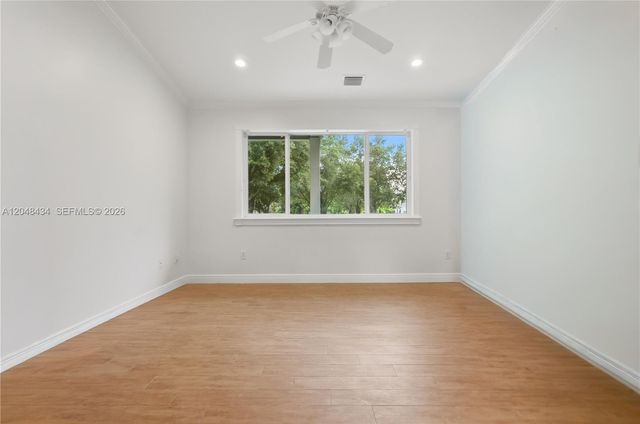12200 NW 21st Ct, Plantation, FL 33323