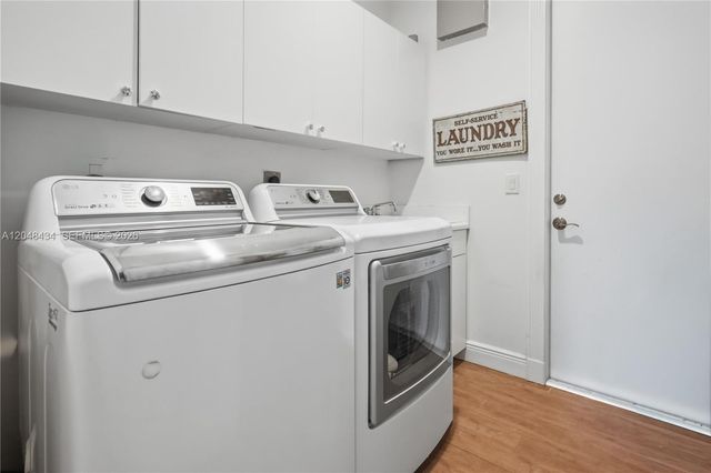 12200 NW 21st Ct, Plantation, FL 33323