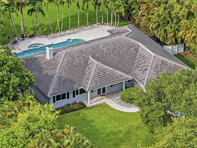 12200 NW 21st Ct, Plantation, FL 33323
