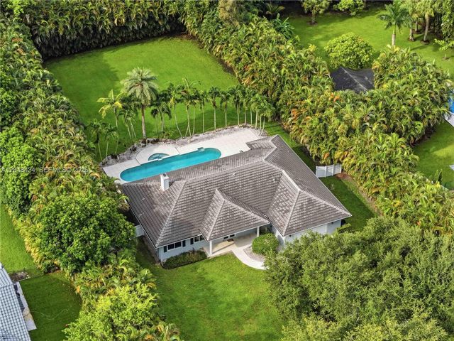 12200 NW 21st Ct, Plantation, FL 33323