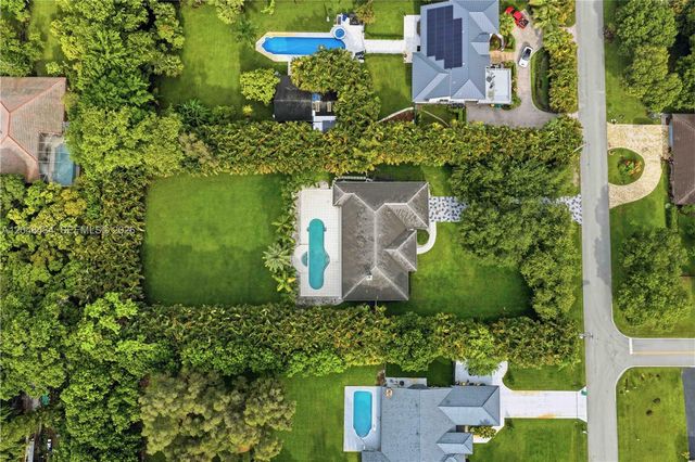 12200 NW 21st Ct, Plantation, FL 33323