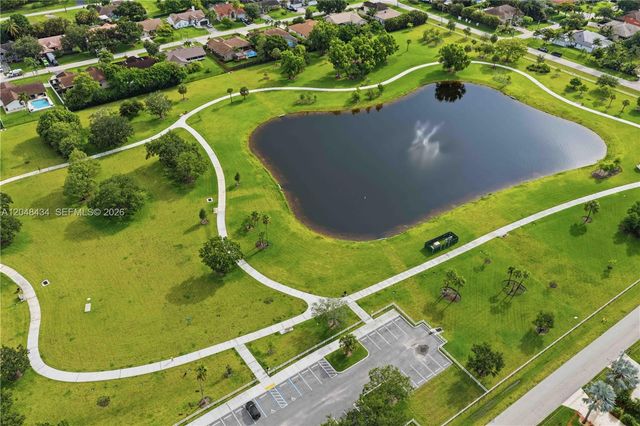 12200 NW 21st Ct, Plantation, FL 33323