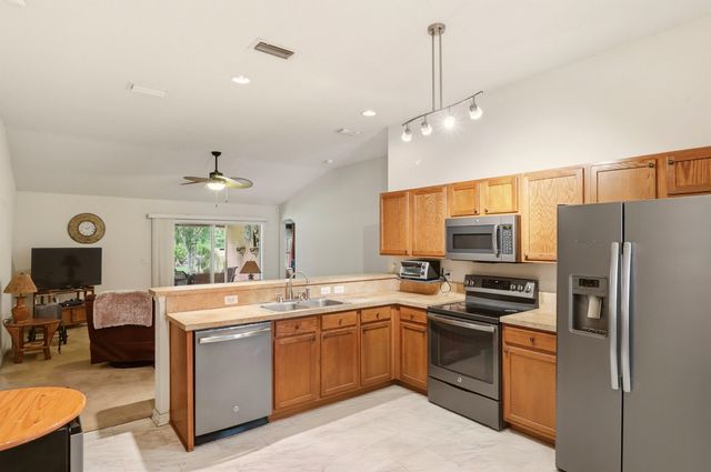 5472 Cypress Links Blvd, Elkton, FL 32033