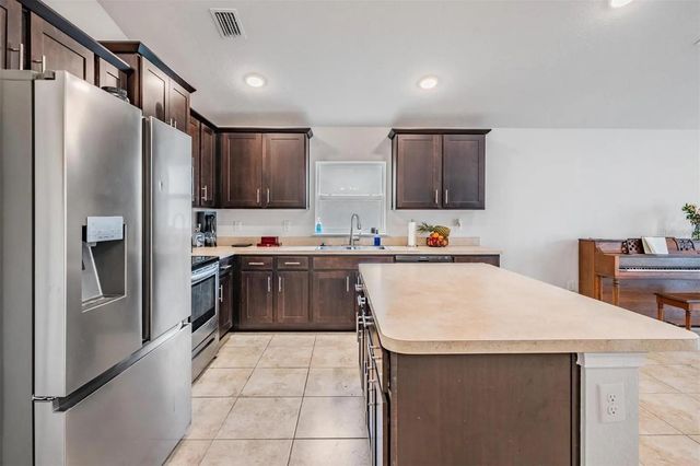 14916 IMPERIAL PURPLE LANE, Wimauma, FL 33598