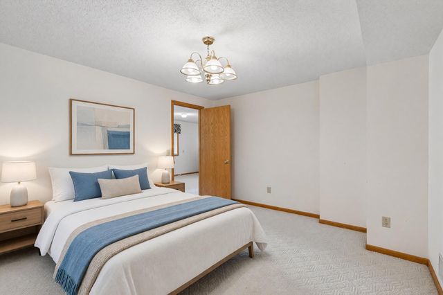 14116 Essex Lane, Apple Valley, MN 55124