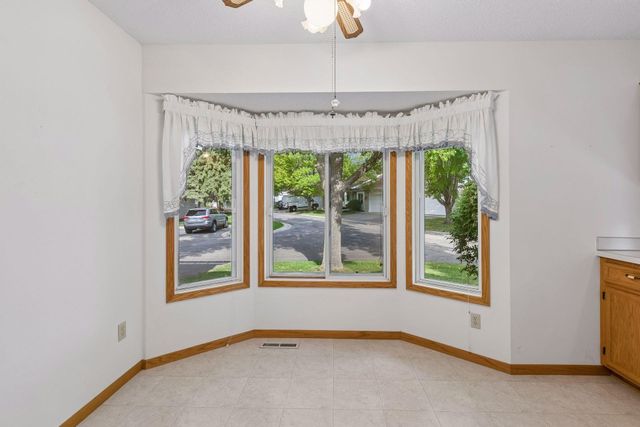 14116 Essex Lane, Apple Valley, MN 55124