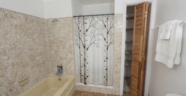 19505 SW 272nd St, Homestead, FL 33031