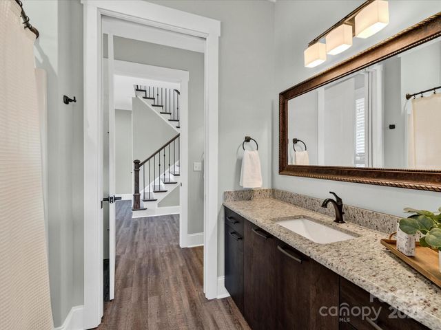 111 Aqua Drive, Mooresville, NC 28117