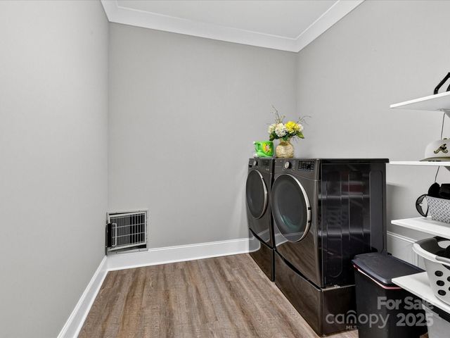 111 Aqua Drive, Mooresville, NC 28117