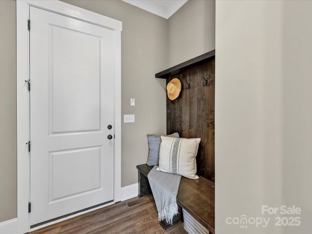 111 Aqua Drive, Mooresville, NC 28117