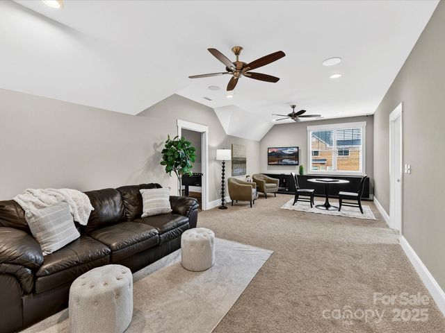 111 Aqua Drive, Mooresville, NC 28117