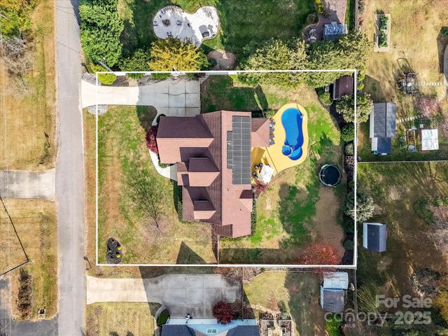 111 Aqua Drive, Mooresville, NC 28117