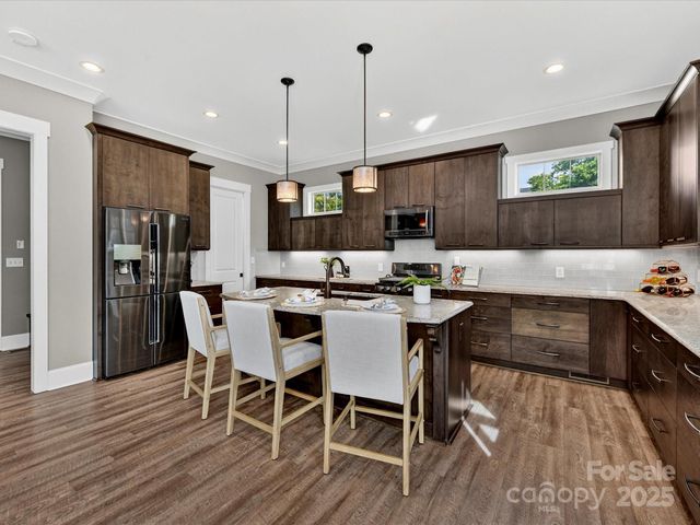 111 Aqua Drive, Mooresville, NC 28117