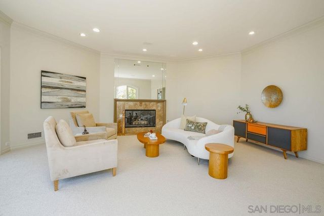 5931 La Jolla Corona, La Jolla, CA 92037