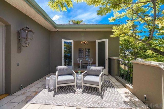 5931 La Jolla Corona, La Jolla, CA 92037