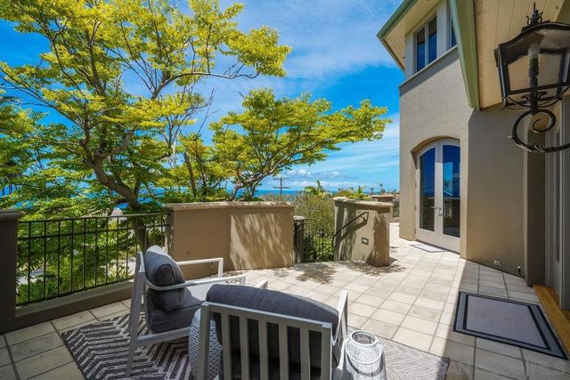5931 La Jolla Corona, La Jolla, CA 92037