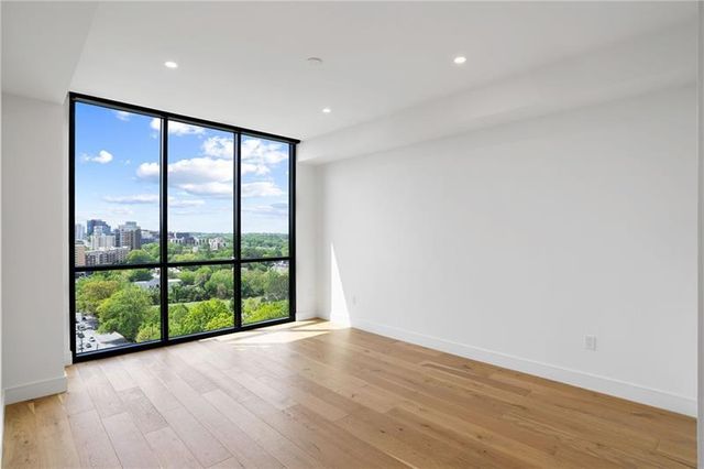 2425 Peachtree Road NE 1409, Atlanta, GA 30305