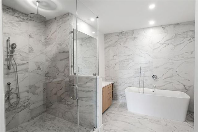 2425 Peachtree Road NE 1409, Atlanta, GA 30305