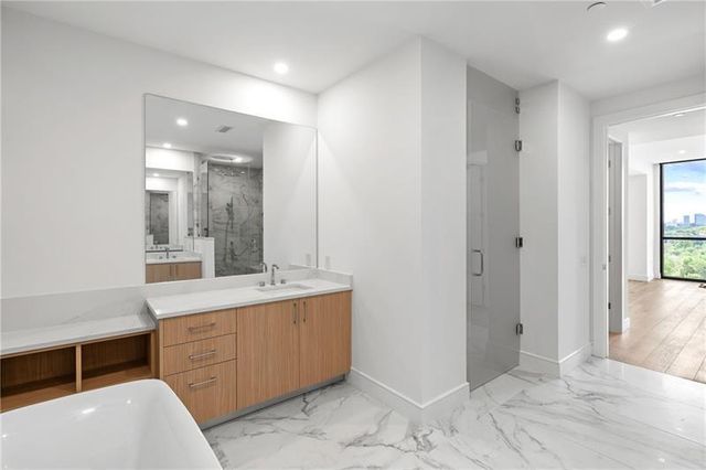 2425 Peachtree Road NE 1409, Atlanta, GA 30305