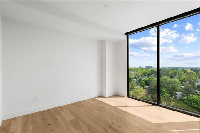 2425 Peachtree Road NE 1409, Atlanta, GA 30305