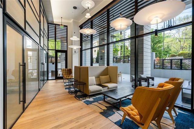 2425 Peachtree Road NE 1409, Atlanta, GA 30305